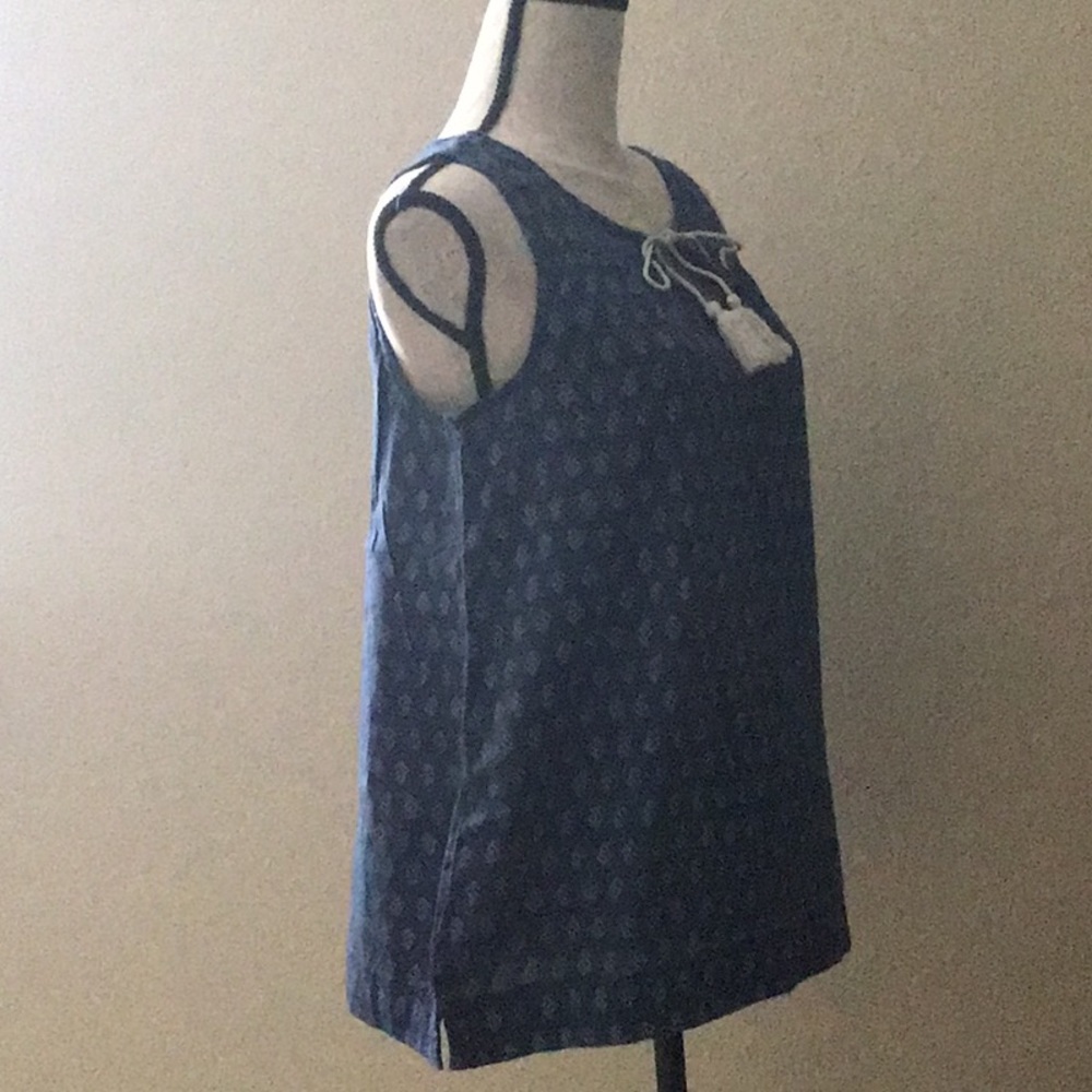 MEDIUM Gap Blue/Off White Top - Picture 2 of 4